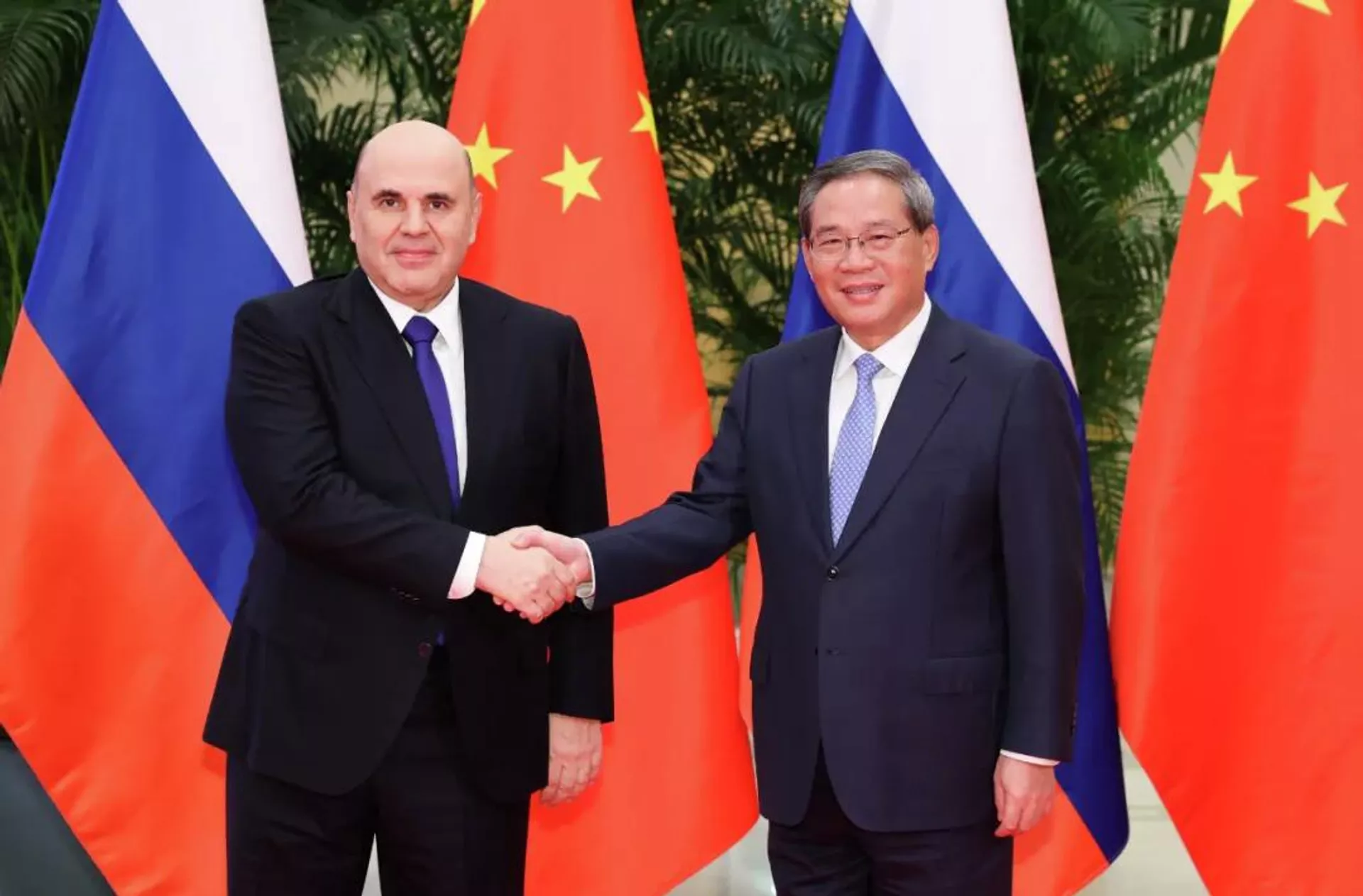 11月3日，国务院总理李强在杭州同俄罗斯总理米舒斯京共同主持中俄总理第三十次定期会晤。供图/ 新华社 - 俄罗斯卫星通讯社, 1920, 29.12.2025