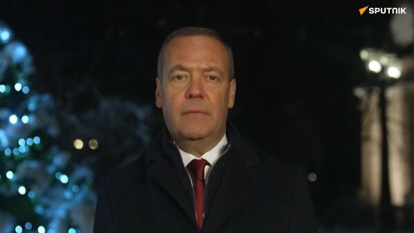 梅德韦杰夫向俄罗斯人民致以新年祝贺 - 俄罗斯卫星通讯社