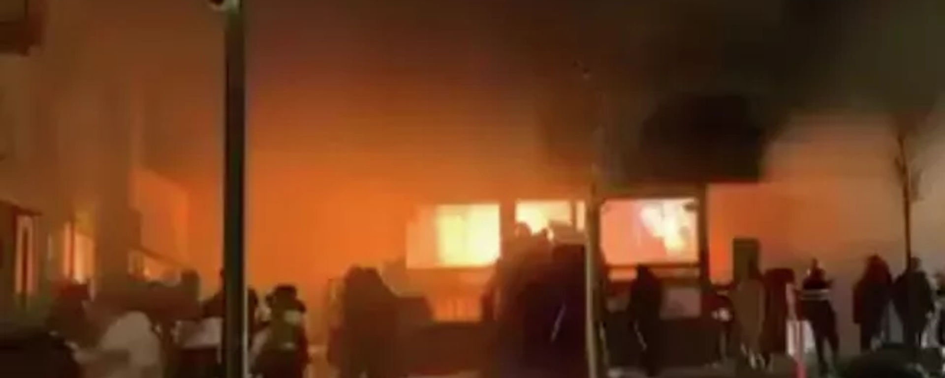 瑞士警方：滑雪胜地酒吧火灾致“数十人”遇难约一百人受伤 - 俄罗斯卫星通讯社, 1920, 01.01.2026