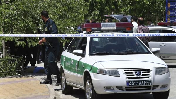 伊朗中部一武装分子试图实施恐怖袭击，后意外身亡 - 俄罗斯卫星通讯社