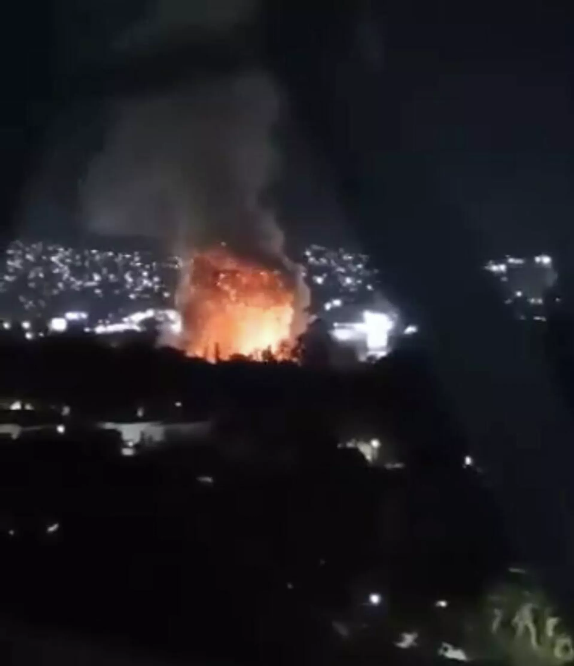 В столице Венесуэлы прогремели взрывы - 俄罗斯卫星通讯社, 1920, 03.01.2026