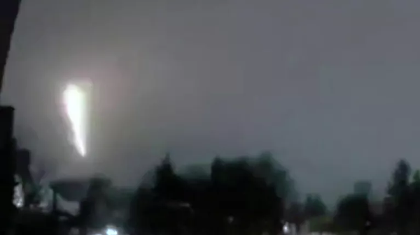 “榛树”导弹打击乌克兰关键基础设施瞬间。视频画面截图 - 俄罗斯卫星通讯社