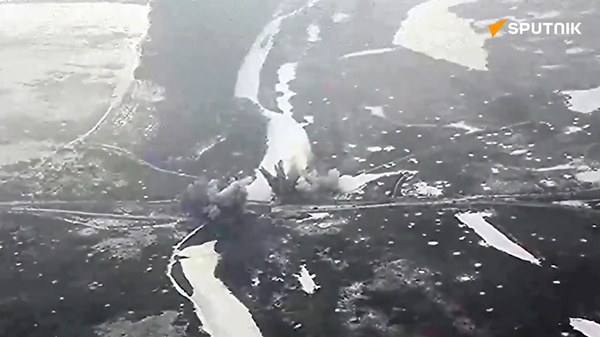 俄国防部：俄军使用数枚FAB-500航空炸弹摧毁哈尔科夫州一乌军渡口 - 俄罗斯卫星通讯社