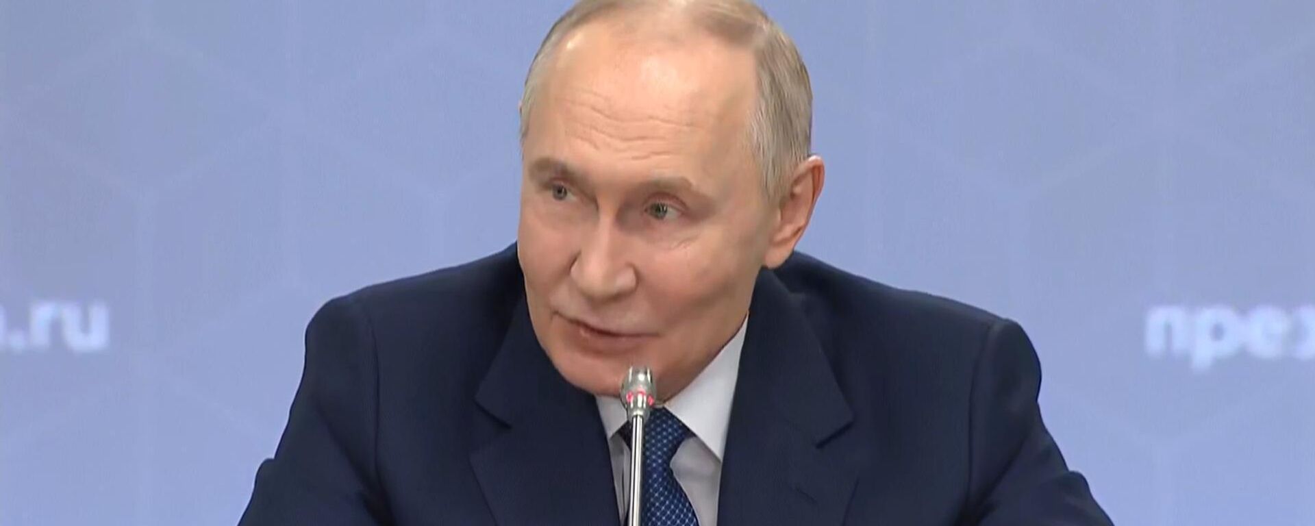 普京：全球无人机系统市场巨大，俄罗斯产品备受期待 - 俄罗斯卫星通讯社, 1920, 17.01.2026