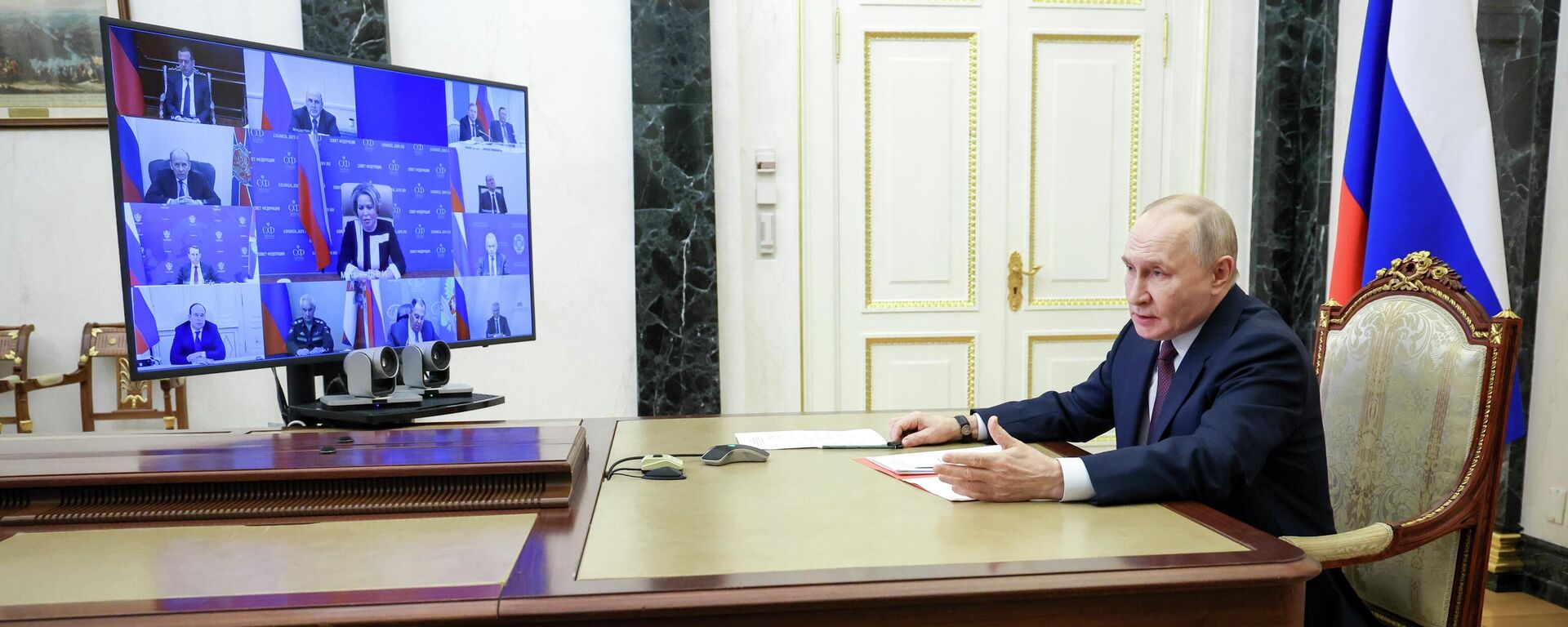 俄罗斯总统普京1月21日晚与俄罗斯联邦安全会议常务委员举行视频会议 - 俄罗斯卫星通讯社, 1920, 22.01.2026