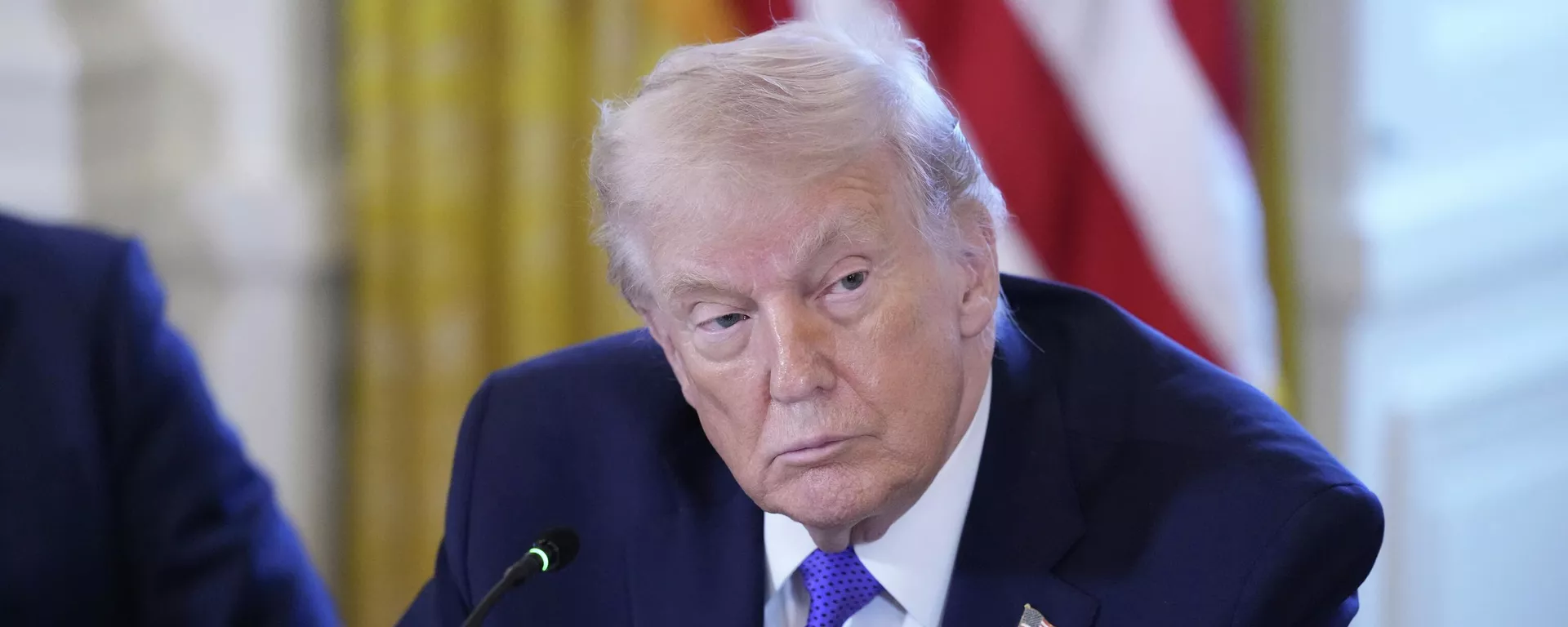 特朗普：美代表团对伊朗充满尊重 - 世界报道, 1920, 12.04.2026