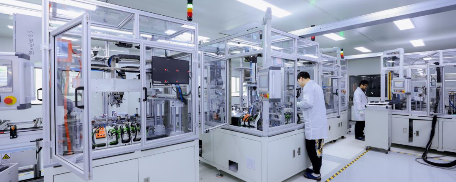 全球首条机器人关节自动化产线启动，浦东按下人形机器人量产“加速键” - 俄罗斯卫星通讯社, 1920, 25.01.2026