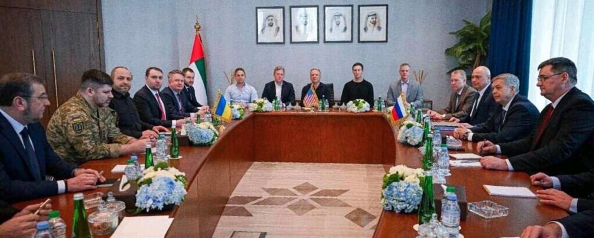 由俄罗斯、美国、乌克兰三国代表组成的安全问题工作组首次三方会谈23日至24日在阿联酋阿布扎比举行 - 俄罗斯卫星通讯社, 1920, 26.01.2026