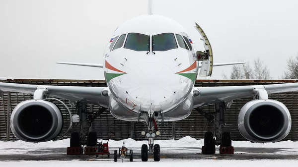  SJ-100 - 俄罗斯卫星通讯社