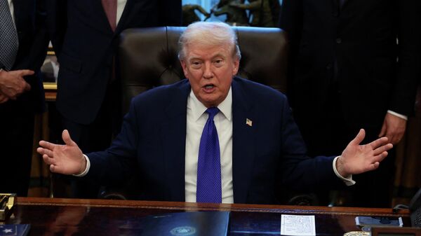 媒體：軍事交流重啓顯露特朗普修復對俄關係意圖 - 俄羅斯衛星通訊社