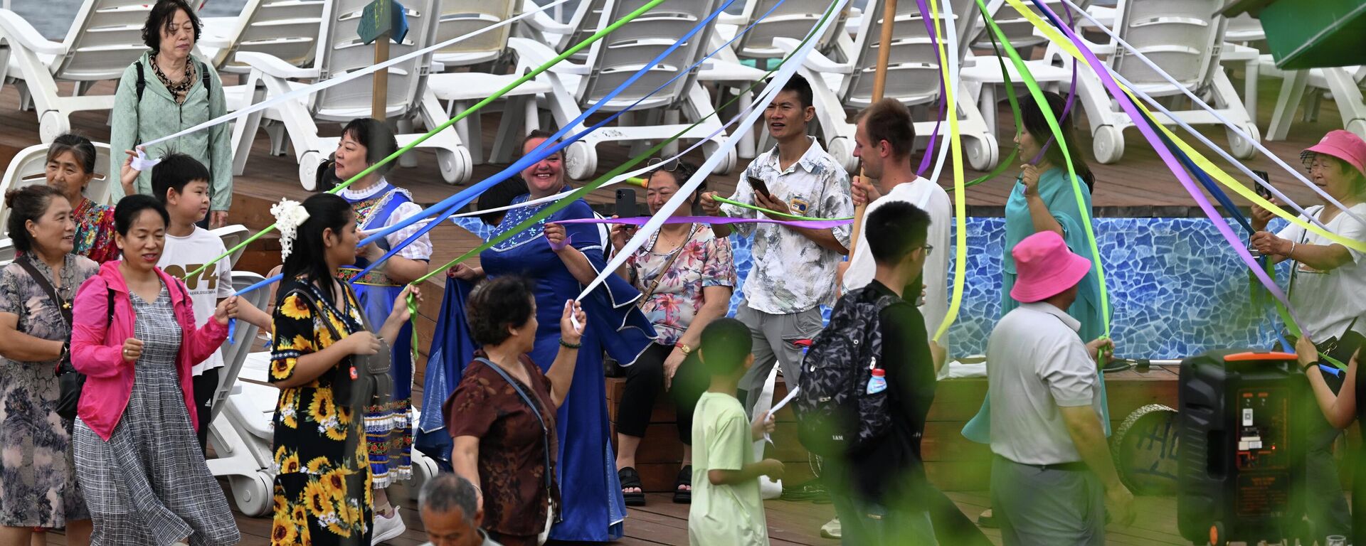 中国旅客在符拉迪沃斯托克 - 俄罗斯卫星通讯社, 1920, 05.02.2026