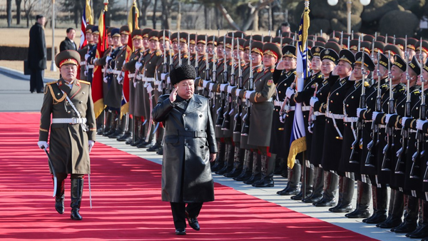 金正恩訪問朝鮮國防省祝賀建軍節 - 俄羅斯衛星通訊社