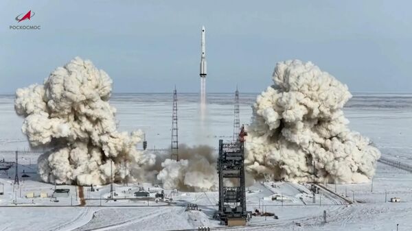“質子-M”火箭搭載“電子-L”5號氣象衛星從拜科努爾發射升空 - 俄羅斯衛星通訊社