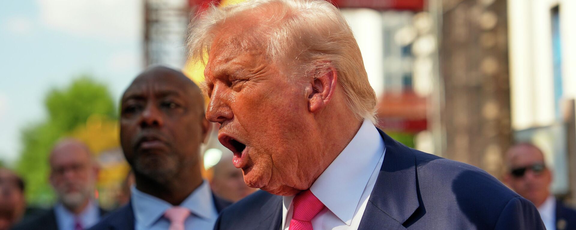 特朗普：不会因为着急就去与伊朗达成一项“不划算的交易” - 俄罗斯卫星通讯社, 1920, 21.04.2026