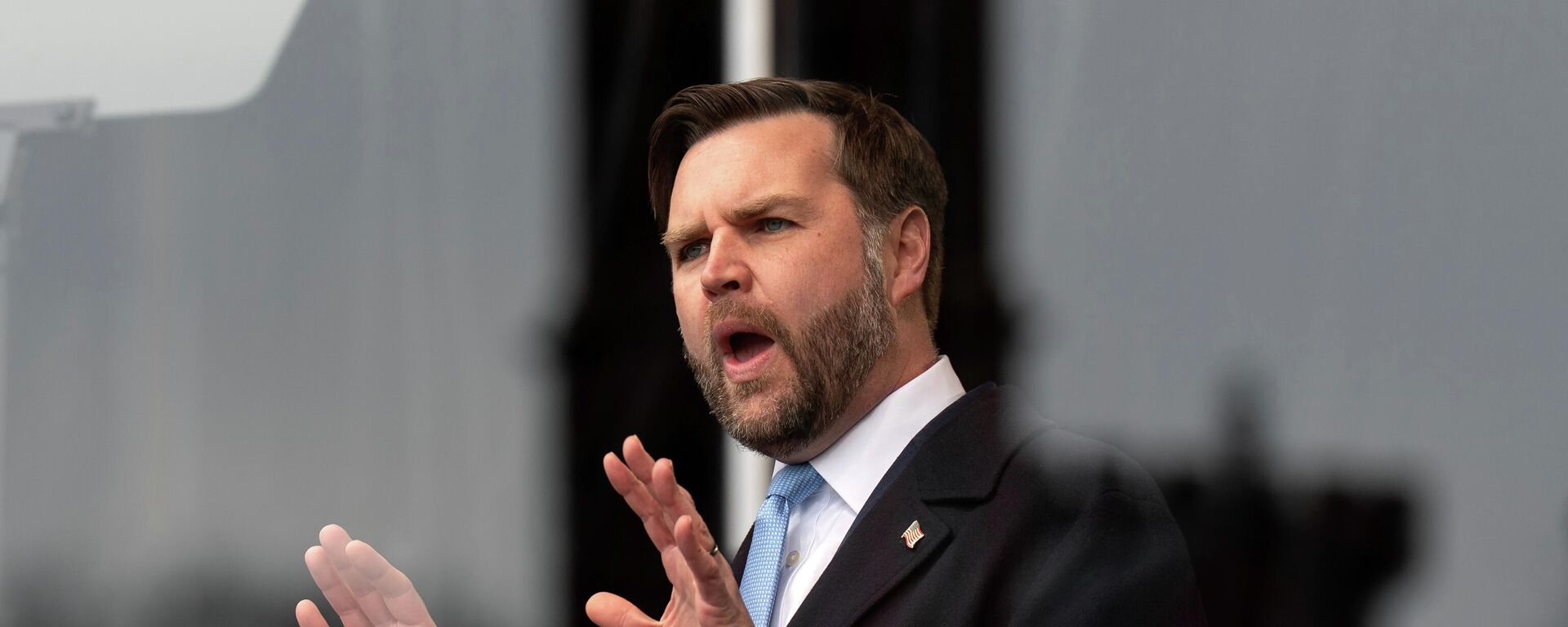 美国副总统：美国对伊朗有多种行动选项，军事行动或持续较长时间 - 俄罗斯卫星通讯社, 1920, 03.03.2026