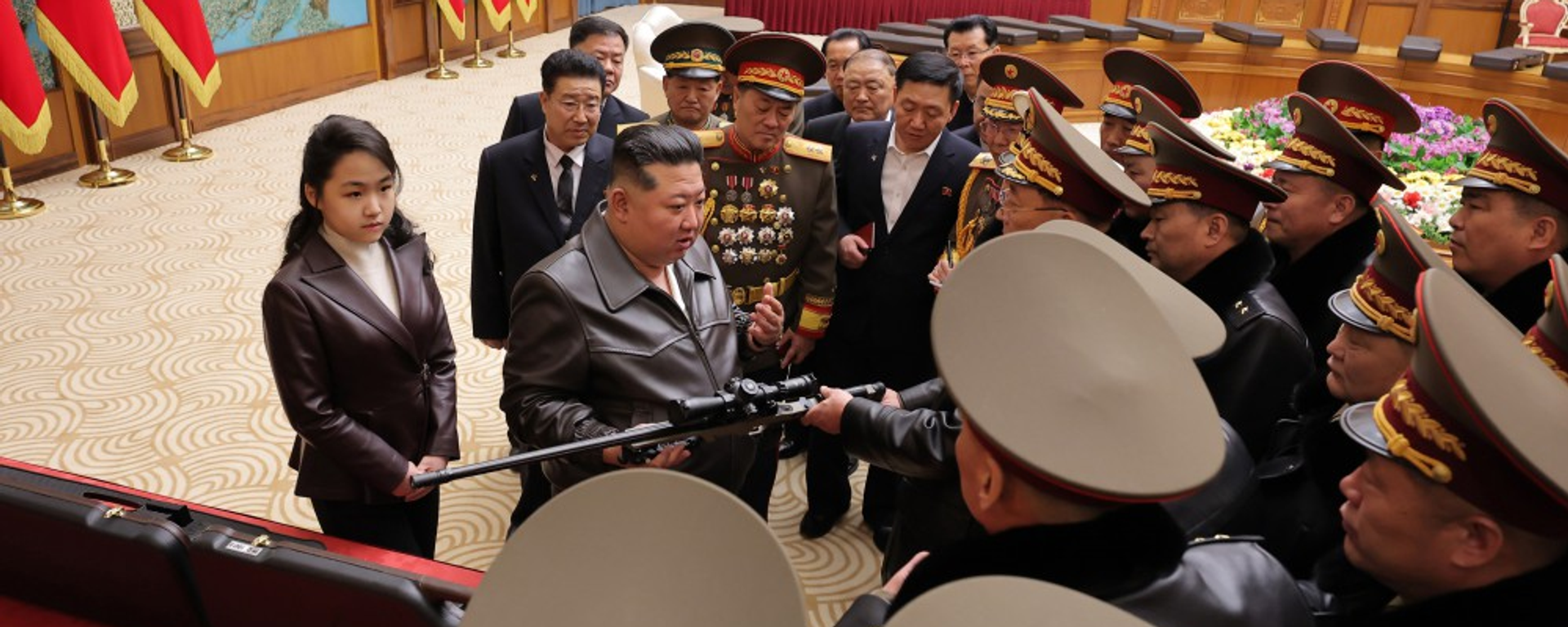 金正恩向主要領導幹部贈送新一代狙擊步槍 - 俄羅斯衛星通訊社, 1920, 28.02.2026