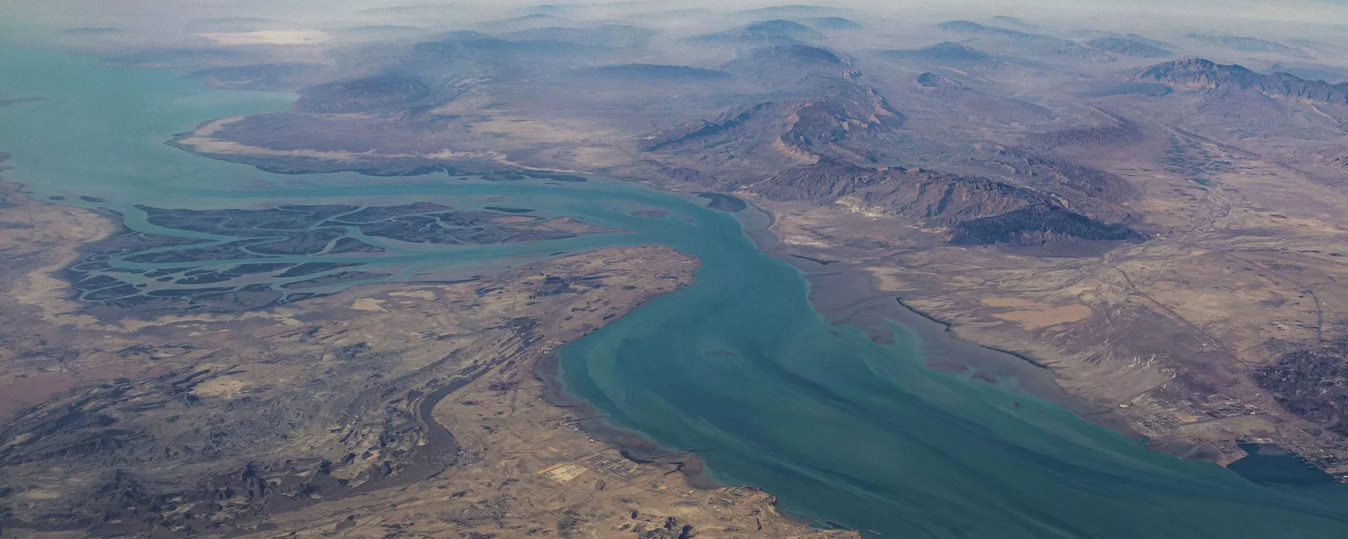 霍尔木兹海峡 - 俄罗斯卫星通讯社, 1920, 05.03.2026