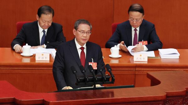 中国政府工作报告为何多次提及“投资于人”有何深意？ - 俄罗斯卫星通讯社