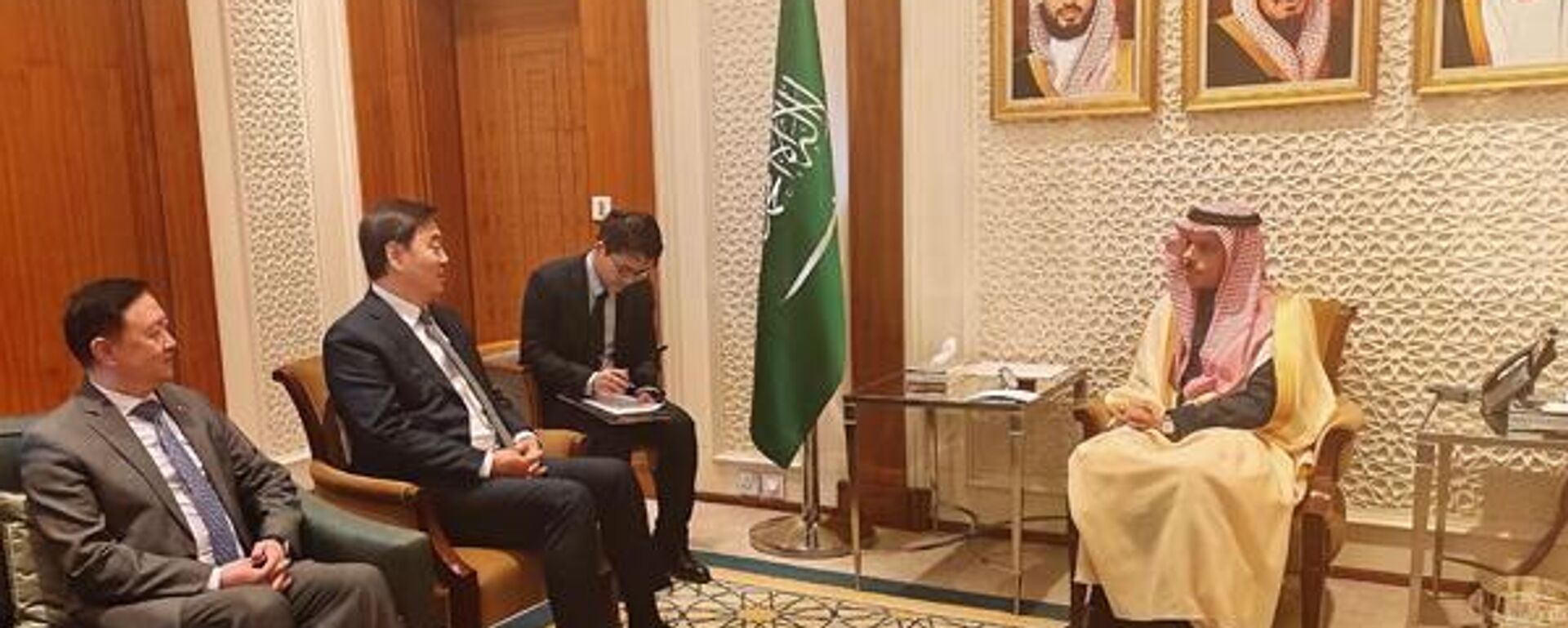 中国政府中东问题特使翟隽会见沙特外交大臣费萨尔 - 俄罗斯卫星通讯社, 1920, 09.03.2026