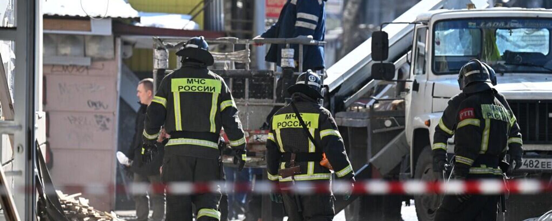 俄紧急情况部：救援人员在锡兹兰一栋倒塌建筑的废墟中找到两具遗体 - 俄罗斯卫星通讯社, 1920, 22.04.2026