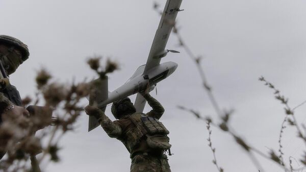 乌克兰士兵在哈尔科夫州准备发射无人机 - 俄罗斯卫星通讯社