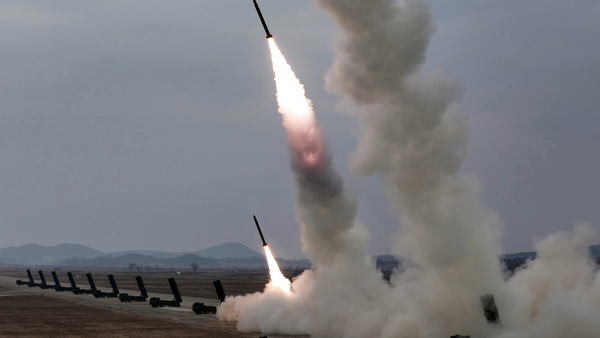 朝鲜人民军西部地区远程炮兵部队火力打击训练进行 - 俄罗斯卫星通讯社