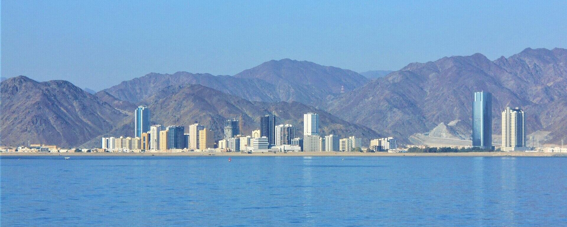 阿联酋国防部：阿防空部队一天拦截10枚弹道导弹和45架无人机 - 俄罗斯卫星通讯社, 1920, 17.03.2026