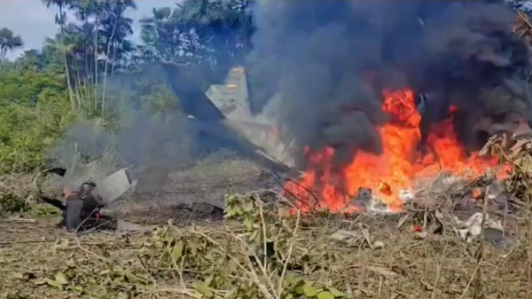 哥伦比亚空军：失事飞机上共有125人，至少有48人获救 - 俄罗斯卫星通讯社