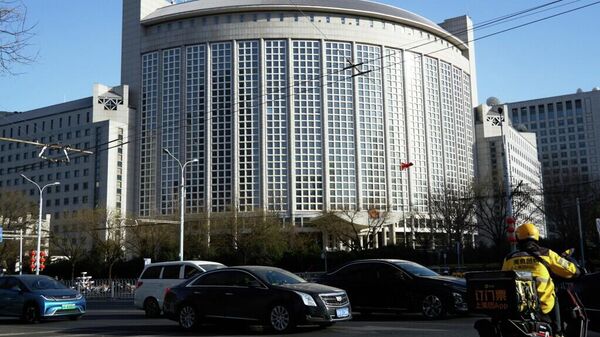 中国外交部：不法之徒闯入中国驻日本大使馆，威胁杀害中国外交人员 - 俄罗斯卫星通讯社