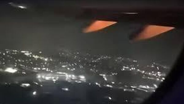 媒體：一架從巴西飛往美國的飛機發動機起火 - 俄羅斯衛星通訊社