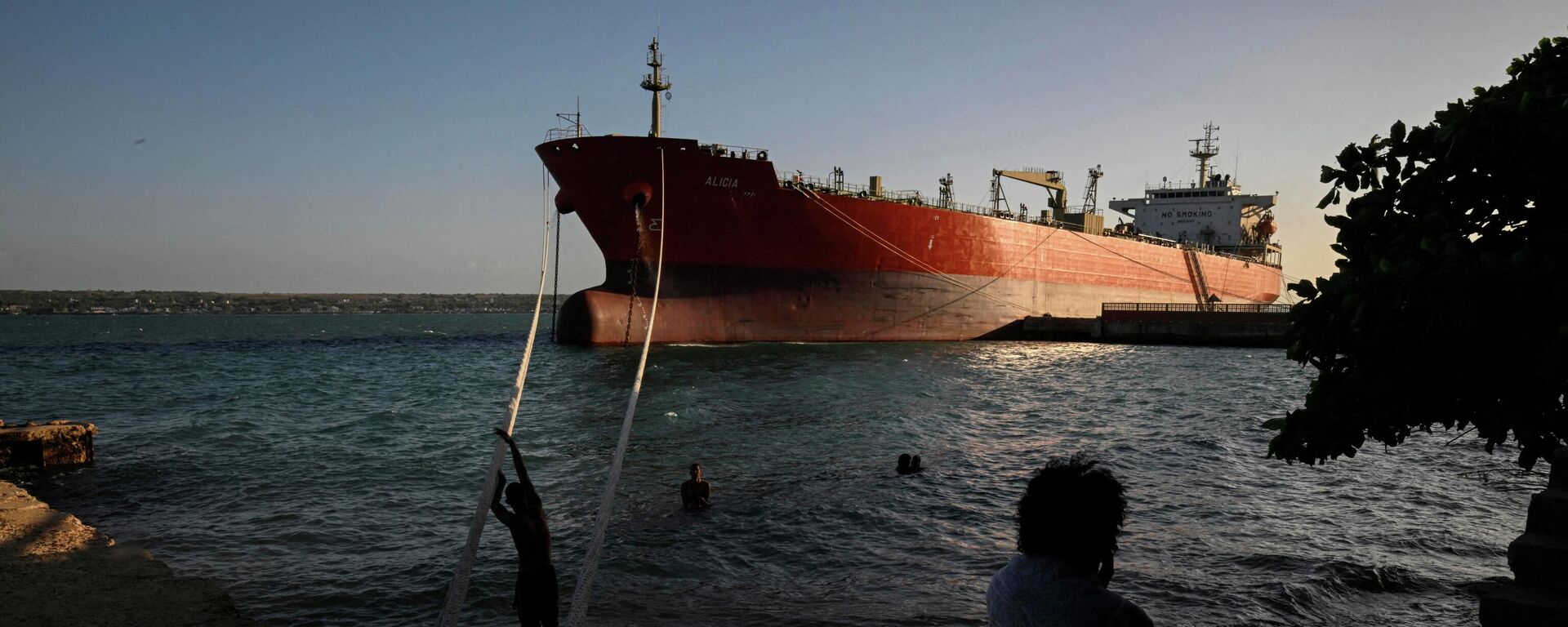 专家：印度决定使用人民币结算伊朗石油标志着全球贸易的重大转变
 - 世界报道, 1920, 30.04.2026