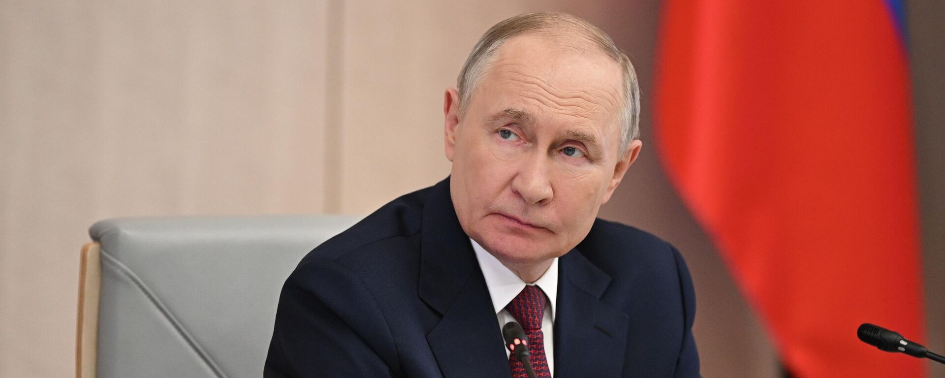 普京與俄聯邦安全會議常務成員舉行會議並討論打擊恐怖主義融資問題 普京與俄聯邦安全會議常務成員舉行會議並討論打擊恐怖主義融資問題 - 俄羅斯衛星通訊社, 1920, 03.04.2026