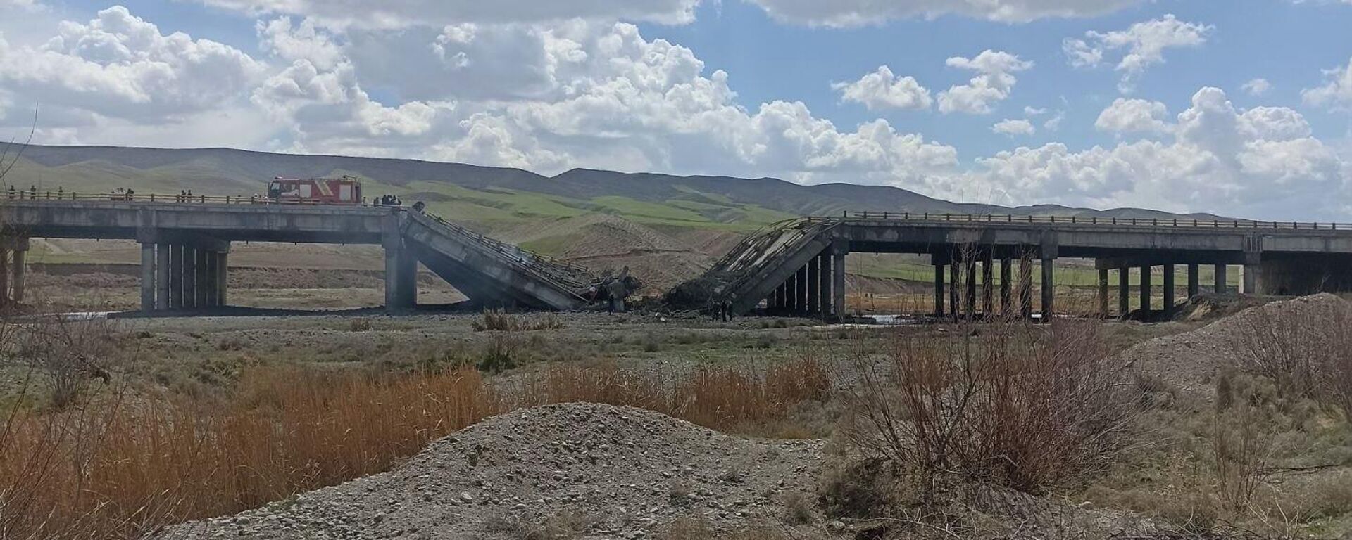 伊媒：伊朗一铁路桥遭袭，造成两人死亡 - 俄罗斯卫星通讯社, 1920, 07.04.2026