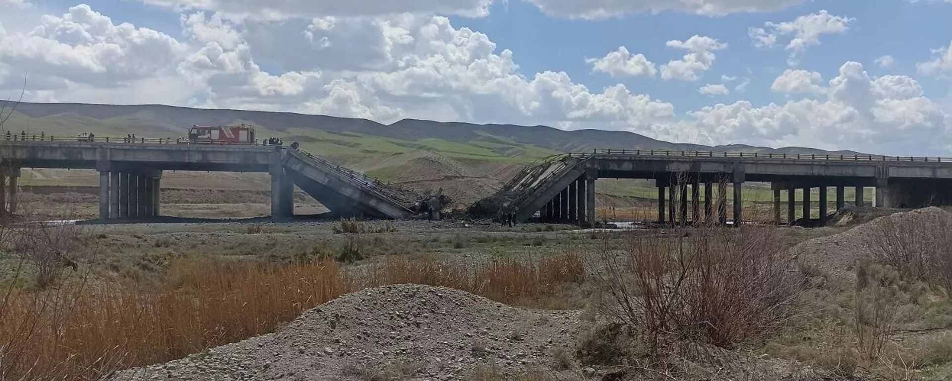 伊媒：伊朗一铁路桥遭袭，造成两人死亡 - 俄罗斯卫星通讯社, 1920, 07.04.2026