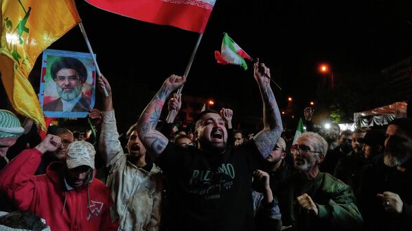 人们庆祝伊美之间双边停火。 - 俄罗斯卫星通讯社