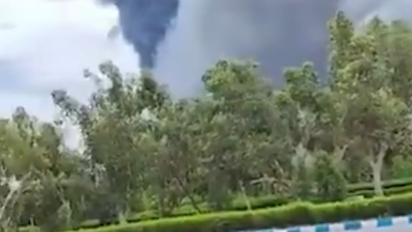 伊朗媒体称美国和以色列违反停火协议打击伊南部一炼油厂 - 俄罗斯卫星通讯社