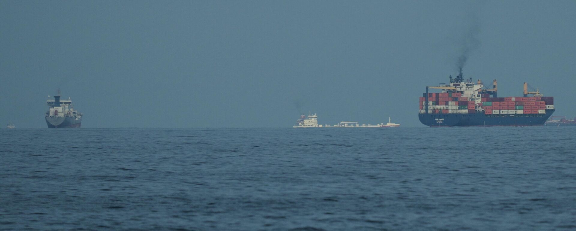 霍爾木茲海峽 - 俄羅斯衛星通訊社, 1920, 09.04.2026