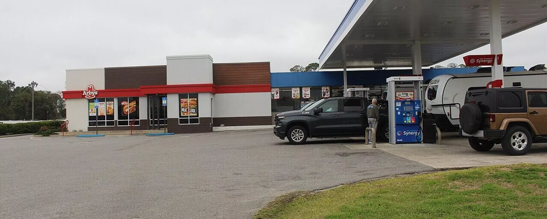 美国加油站 - 俄罗斯卫星通讯社, 1920, 13.04.2026