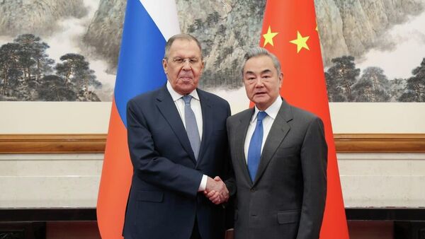  俄罗斯外交部长拉夫罗夫在与中国外交部长王毅 - 俄罗斯卫星通讯社