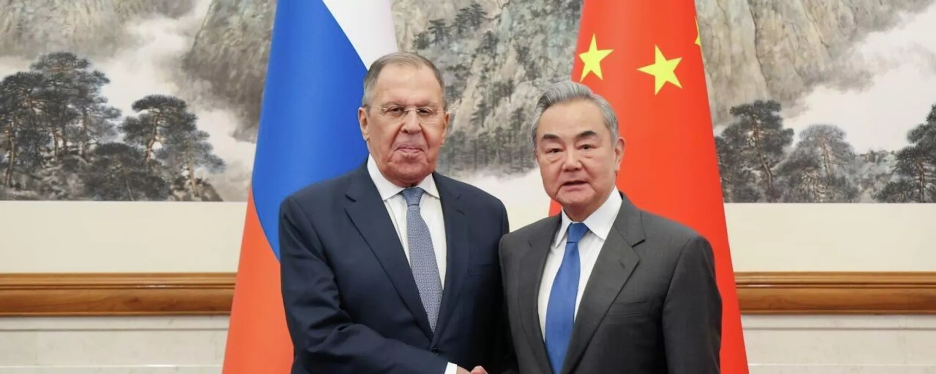  俄罗斯外交部长拉夫罗夫在与中国外交部长王毅 - 俄罗斯卫星通讯社, 1920, 14.04.2026