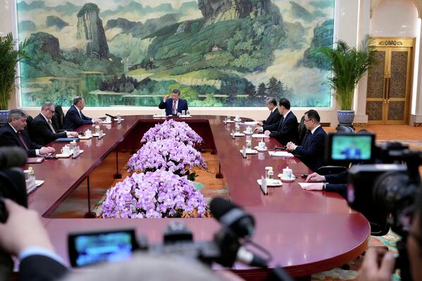 習近平在北京會見拉夫羅夫。 習近平在北京會見拉夫羅夫。 - 俄羅斯衛星通訊社