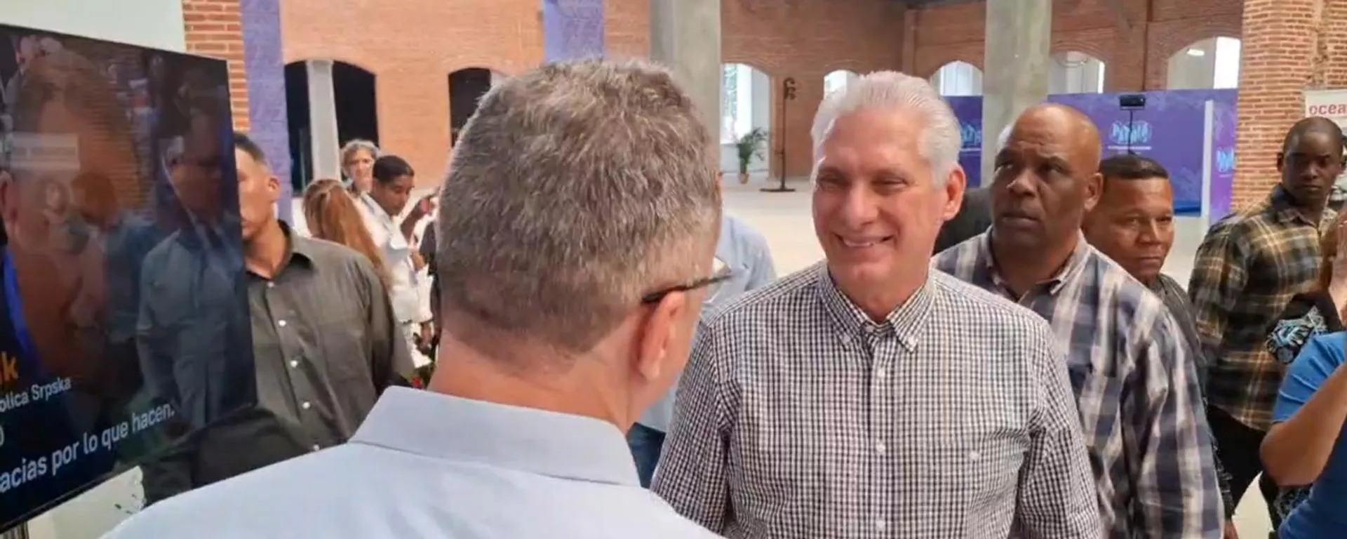 古巴国家主席每日阅读卫星通讯社新闻 - 俄罗斯卫星通讯社, 1920, 17.04.2026