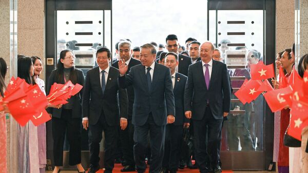 蘇林 - 俄羅斯衛星通訊社