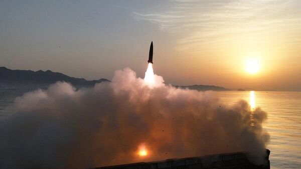 朝鲜试射地对地战术弹道导弹 - 俄罗斯卫星通讯社