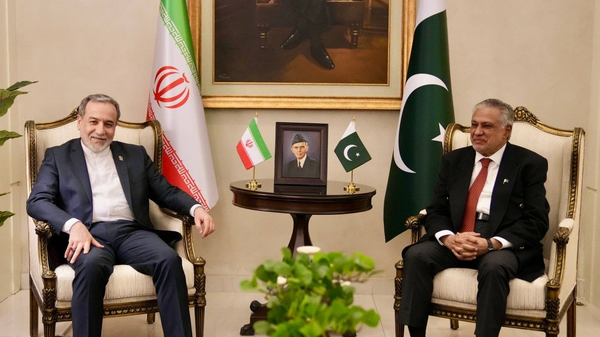 伊朗代表团已抵达巴基斯坦首都伊斯兰堡进行正式访问 - 俄罗斯卫星通讯社