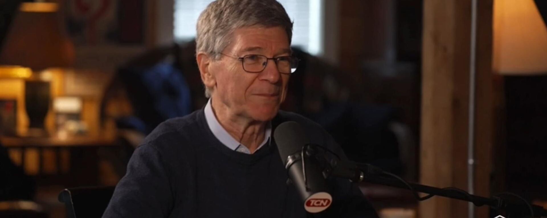 萨克斯谈特朗普：他曾以为一天就能拿到伊朗的石油 - 俄罗斯卫星通讯社, 1920, 25.04.2026