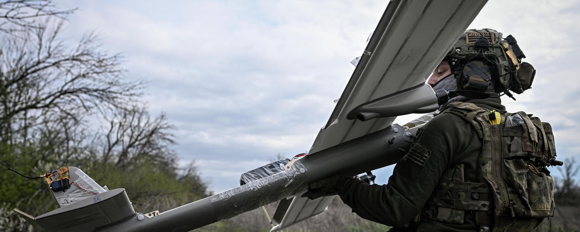 俄國防部：俄軍無人機打擊一座為烏軍服務的煉油廠 - 俄羅斯衛星通訊社, 1920, 28.06.2026