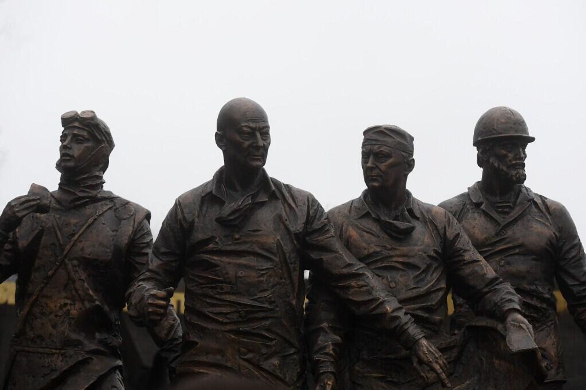 莫斯科胜利公园内揭幕的切尔诺贝利事故清理者纪念碑 - 俄罗斯卫星通讯社, 1920, 26.04.2026