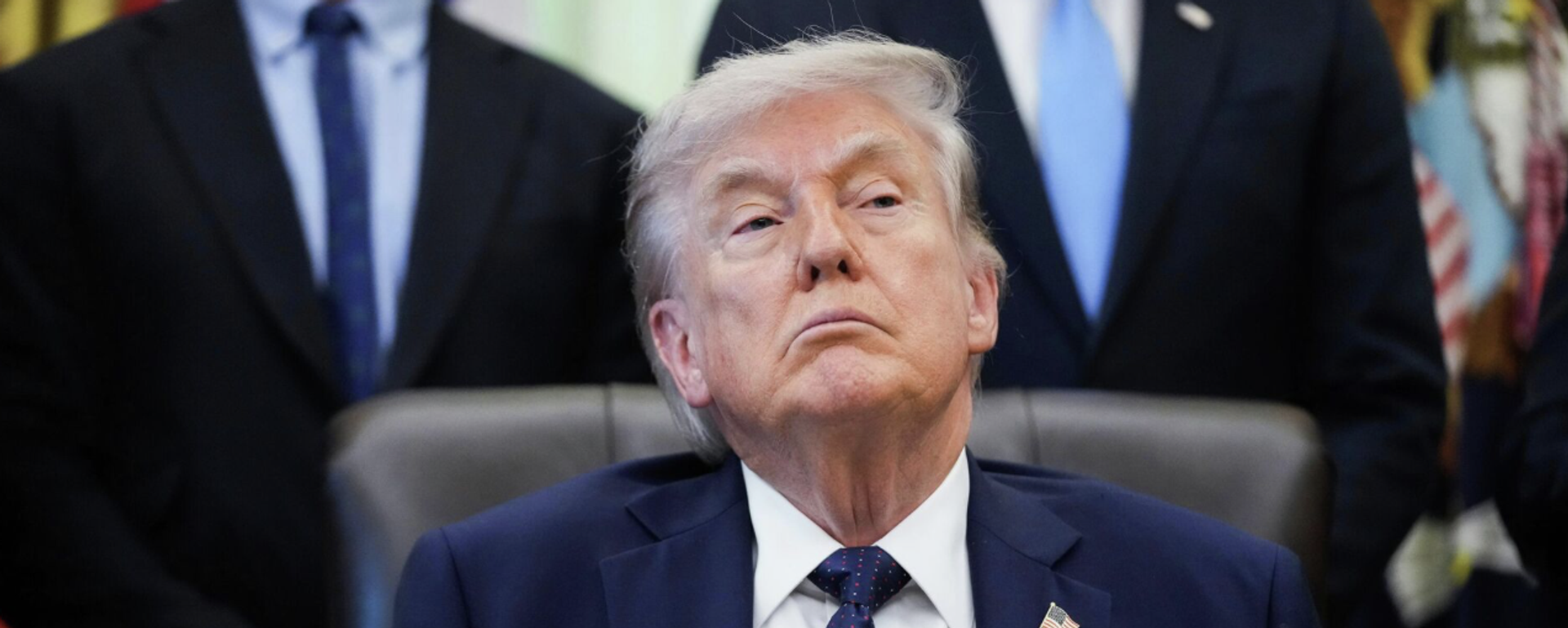 白宫晚宴传出异响，特朗普被疏散 - 俄罗斯卫星通讯社, 1920, 26.04.2026