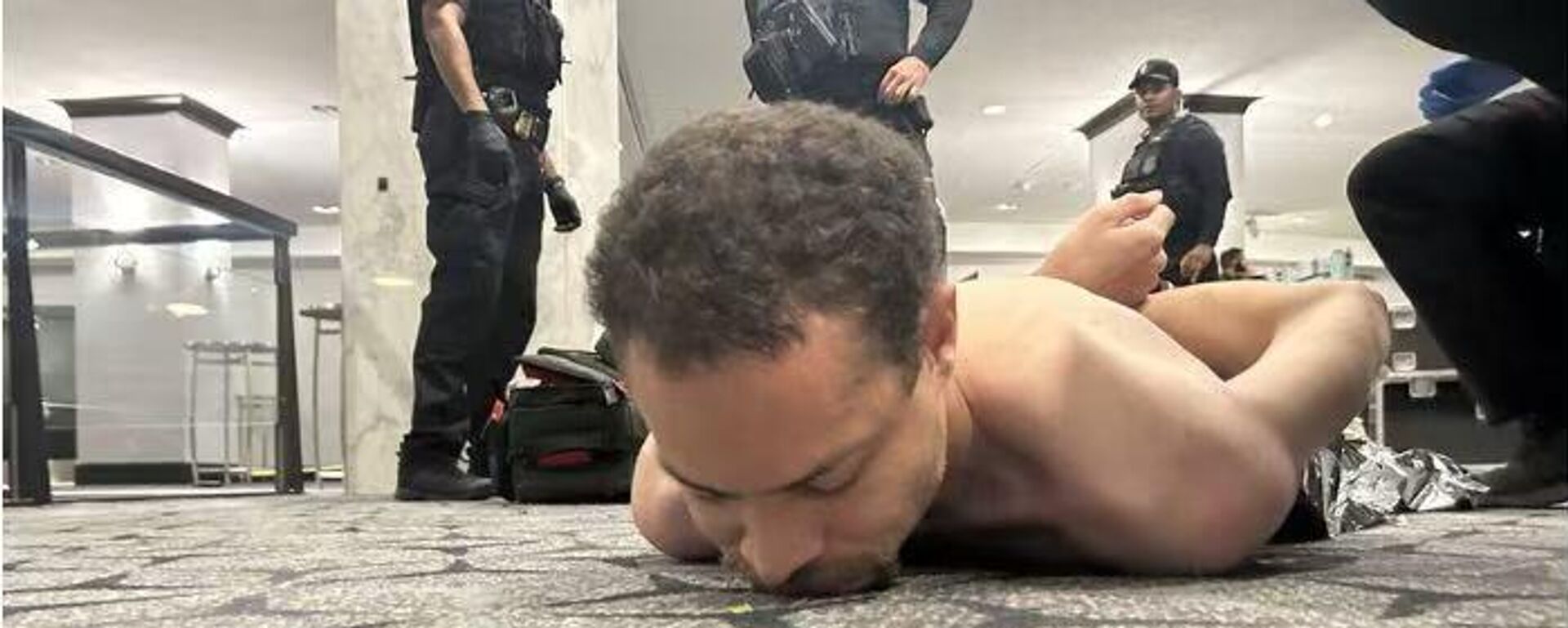 美国记协晚宴枪击案嫌疑人曾谴责当局拒绝援助基辅 - 俄罗斯卫星通讯社, 1920, 27.04.2026